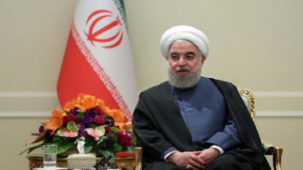 روحانی: ایران آماده گسترش همکاری با مالزی است 