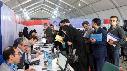 Hari Keempat Pendaftaran Calon Anggota Legislatif Iran (3)