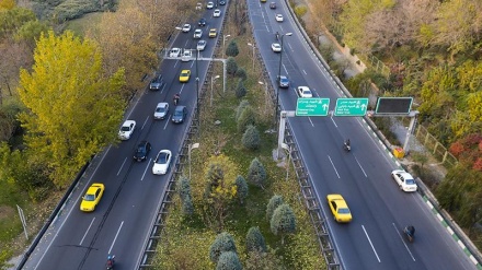 Suasana Tehran pada Musim Gugur (1)