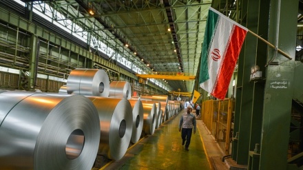 Peran Industri dalam Pembangunan Ekonomi Iran 
