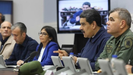 Maduro llama a “máxima unión cívico-militar” ante asaltantes+Video