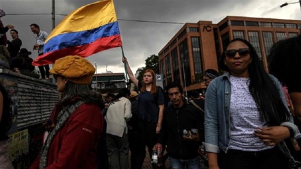 Musicians join anti-government protests in Colombia