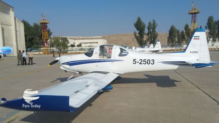 Presentan 3 aviones super ligeros en Bandar Abás