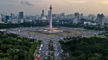 Hundreds of Indonesian Muslims attend Jakarta 212 rally