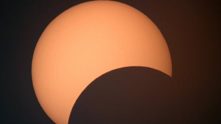 Video+Fotos: Eclipse solar parcial en Irán