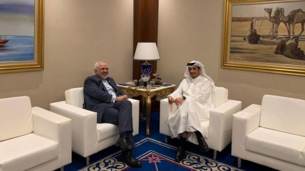 イラン外相が、カタールやポーランドの外相と会談