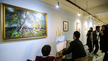 Festival Seni Nasional Homam Pertama di Tehran (2)