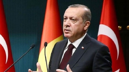 Erdogan: Mashinikizo ya Saudia ndiyo yaliyomfanya Imran Khan asihudhurie mkutano wa Kuala Lumpur