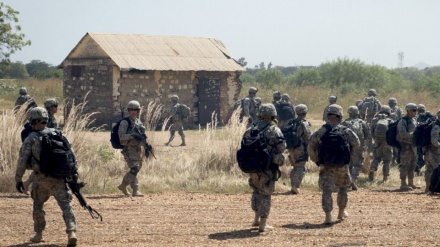 在クウェート英米軍基地で厳戒態勢