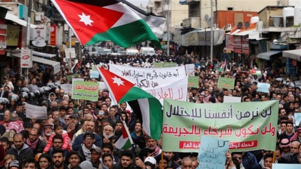 Hundreds of Jordanians protest against gas deal with Israel