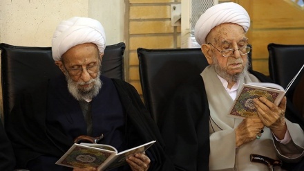 Doa dan Tahlil di Qom untuk Syuhada Muqawama 