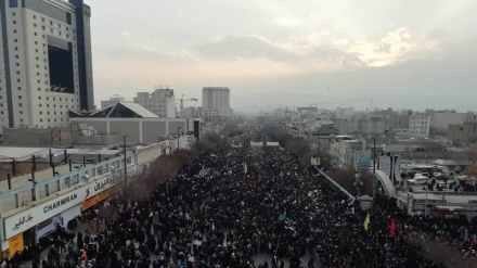Tasyi' Jenazah Syahid Soleimani di Mashhad