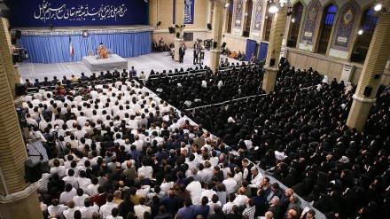 Respon Rahbar terhadap Tuduhan dan Ancaman Trump 