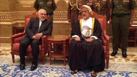 Iran: Zarif incontra nuovo sultano dell'Oman