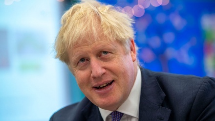 Johnson firmos marrëveshjen e Brexit