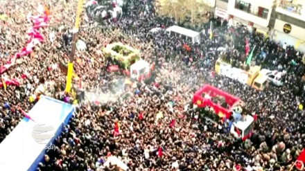 تشییع پیکرهای شهید سپهبد سلیمانی و شهدای همرزمش با حضور میلیونی مردم ایران
