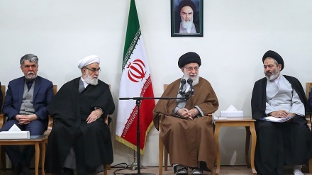 Pertemuan Staf Penyelenggara Haji dengan Rahbar