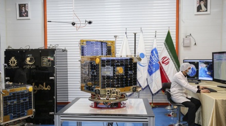 Iran Bersiap Luncurkan Satelit Baru ke Orbit
