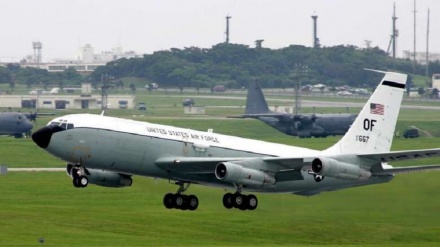 アメリカの核探知特殊偵察機が、日本の米軍基地に到着