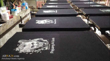 Në Indonezi prodhohen bluza me fotografi të Kasem Solejmani në Indonezi