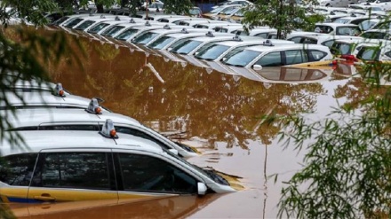 Death toll from floods, landslides in Indonesia reaches 21