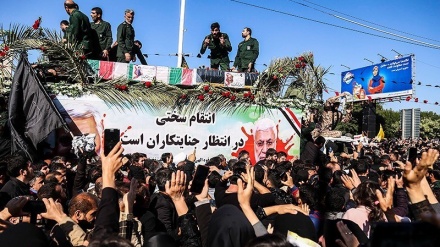 Tasyi' Jenazah Syahid Soleimani di Ahvaz