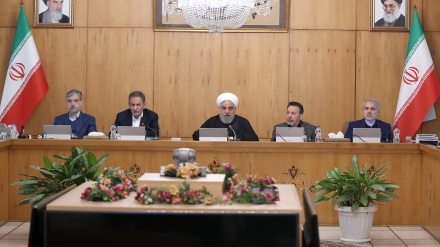 鲁哈尼：敌人惧怕伊朗的人民和文化力量