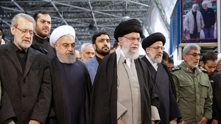 Kiongozi Muadhamu asalisha Sala ya Maiti ya Luteni Jenerali Soleimani na mashahidi wenzake + Video