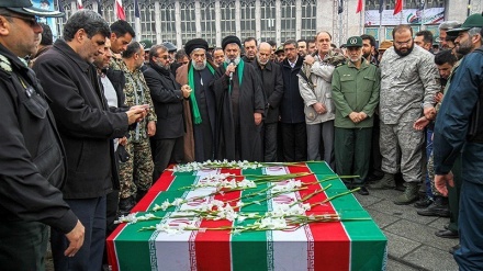 Pemakaman Empat Jenazah Korban Pesawat Ukraina di Hamedan