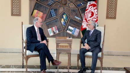 دیدار سرپرست سفارت آمریکا در کابل با عبدالله عبدالله