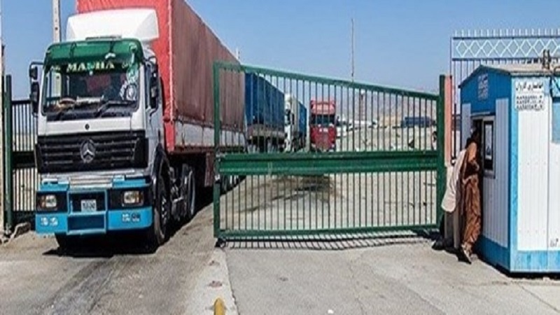 پاکستان بر کالاهای صادراتی افغانستان محدودیت وضع کرد
