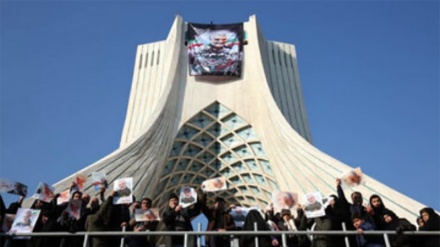 Le plus grand hommage rendu par les Iraniens  au « Soldat de la patrie »