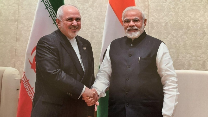 دیدار وزیر امور خارجه ایران با نخست وزیر هند