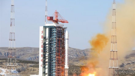 中国成功发射“吉林一号”宽幅01星 搭载发射3颗小卫星
