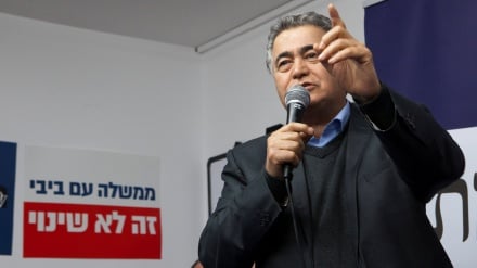 עמיר פרץ לטראמפ: חשיפת עסקת המאה כעת תתפרש כהתערבות בבחירות