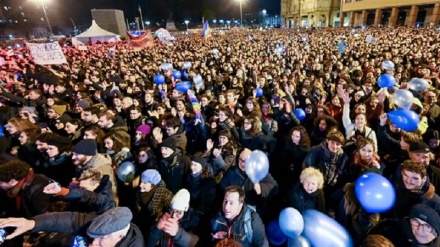 Italians rally against far-right surge in north ahead of crucial regional vote