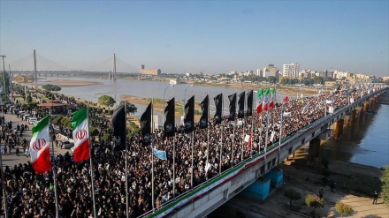 Cientos de miles de iraníes repudian el asesinato de Soleimani+Video