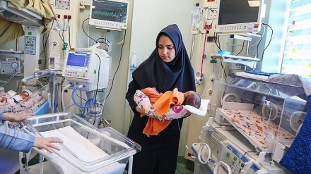 Hari Perawat di Iran (1)