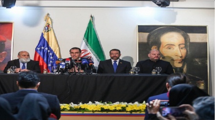 وزیر خارجه ونزوئلا: اقدام آمریکا در ترور سردار سلیمانی خائنانه بود