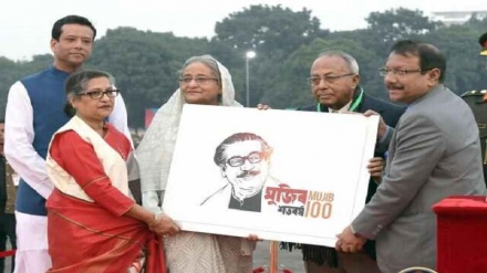মুজিববর্ষের লোগো উন্মোচন করলেন প্রধানমন্ত্রী