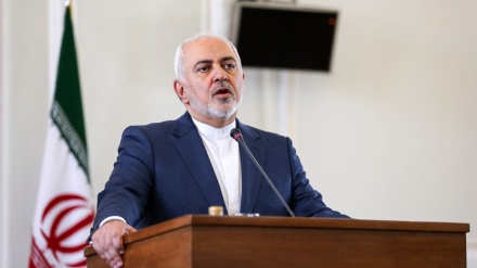 ظریف: در صورت ارسال پرونده ایران به شورای امنیت، خروج از NPT مطرح می‌شود