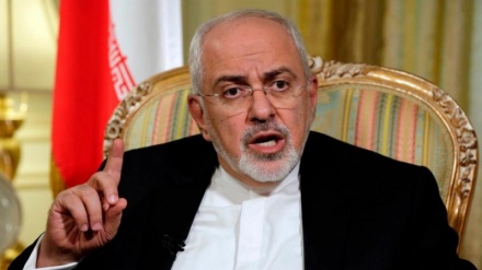 Zarif:Eýranyň medeni merkezlerini ýok etmek barada Amerikanyň atan haýbaty medeni terrorizmiň bir görnişidir