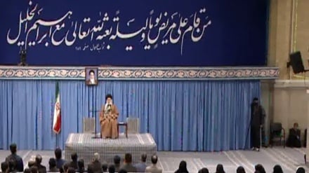 Líder iraní considera un “crimen” los ataques de EEUU en Irak+Video