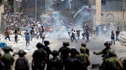 Video: Fuerzas israelies atacan a manifestantes palestinos en Ramalá