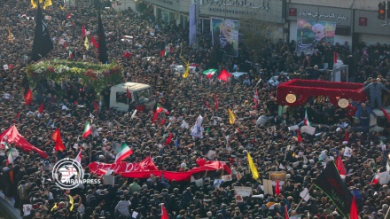 General Süleymani'nin Tahran'da cenaze merasimine 7 milyon kişi katıldı 