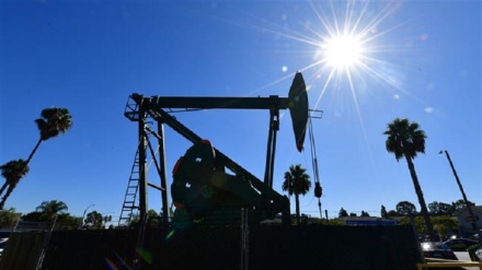 ট্রাম্প মিথ্যা বলেছেন: আমেরিকার এখনো মধ্যপ্রাচ্যের তেল প্রয়োজন