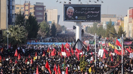 Prosesi Pemakaman Jenazah Syahid Soleimani di Kerman (1)