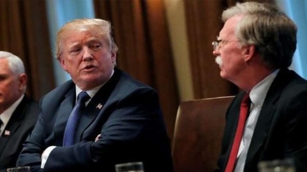 Bolton'dan da Trump'a bir darbe