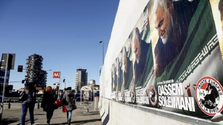 Immagini martire Soleimani nelle citta' italiane
