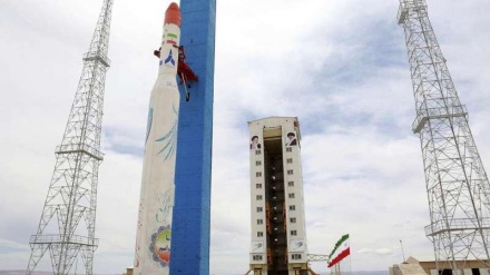 Roket Simorgh dan Satelit Zafar Siap Diluncurkan